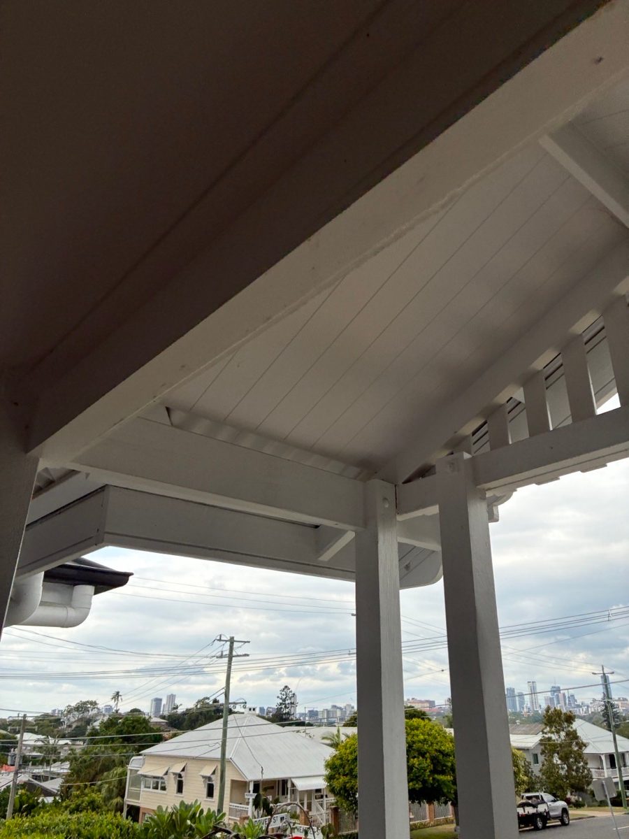 Queenslander verandah in Brisbane before Dript house washing