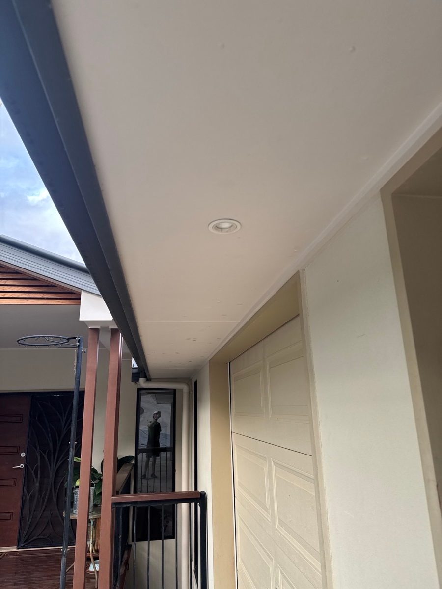Clean eaves and rendered walls on a two storey home after a Dript house wash